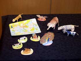 写真：ペーパークラフトの作品例１