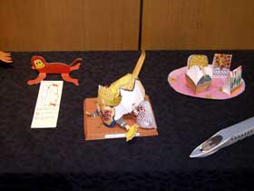 写真：ペーパークラフトの作品例２